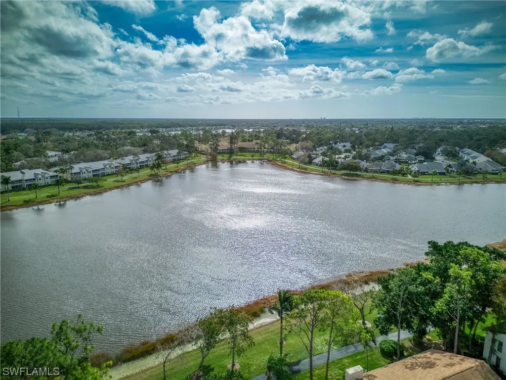 2640 Kings Lake Boulevard Naples FL 34112