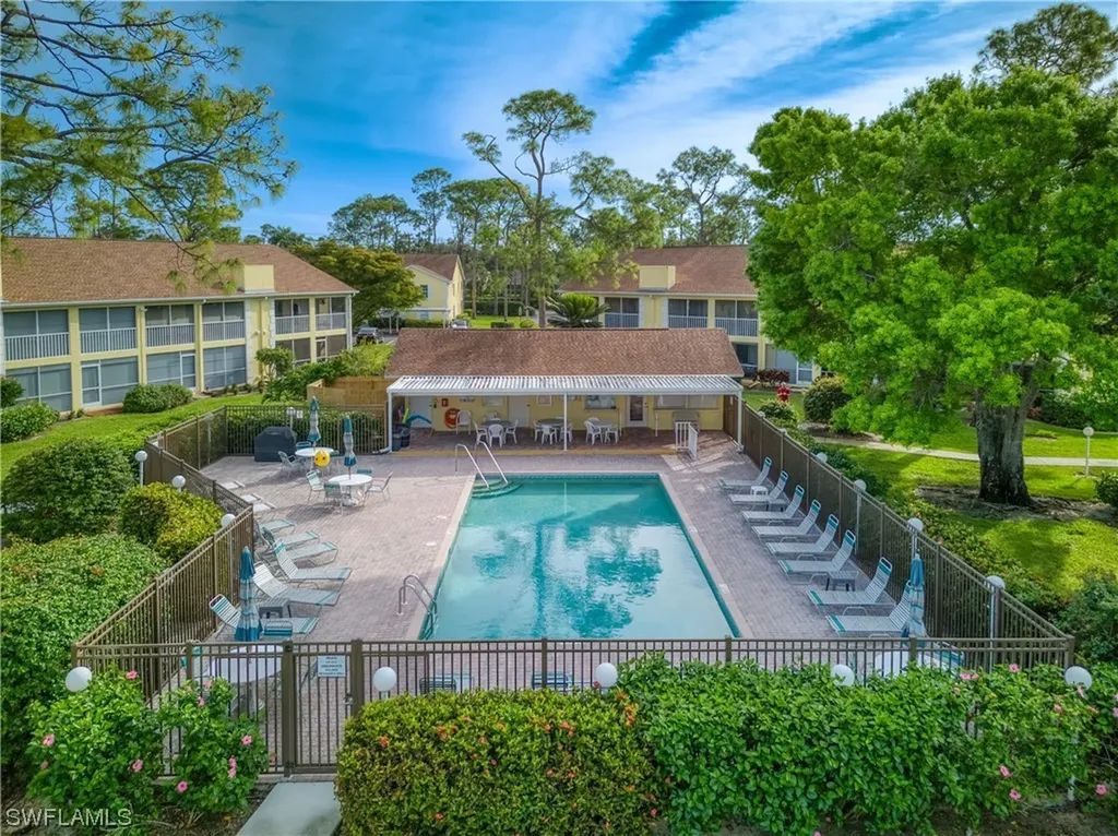 2640 Kings Lake Boulevard Naples FL 34112