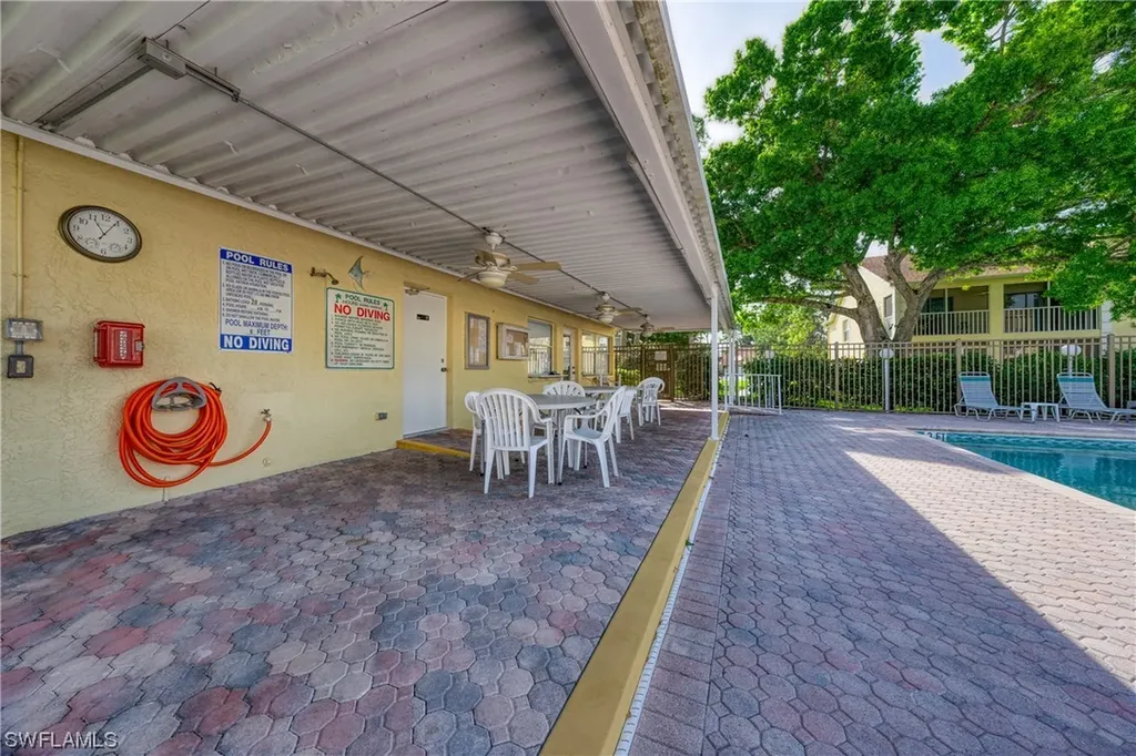 2640 Kings Lake Boulevard Naples FL 34112