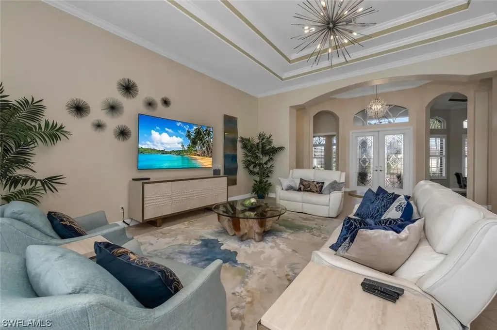 5059 Cerromar Drive Naples FL 34112