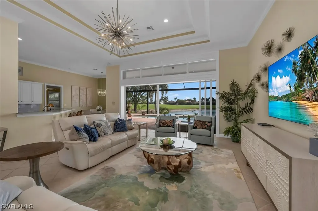 5059 Cerromar Drive Naples FL 34112