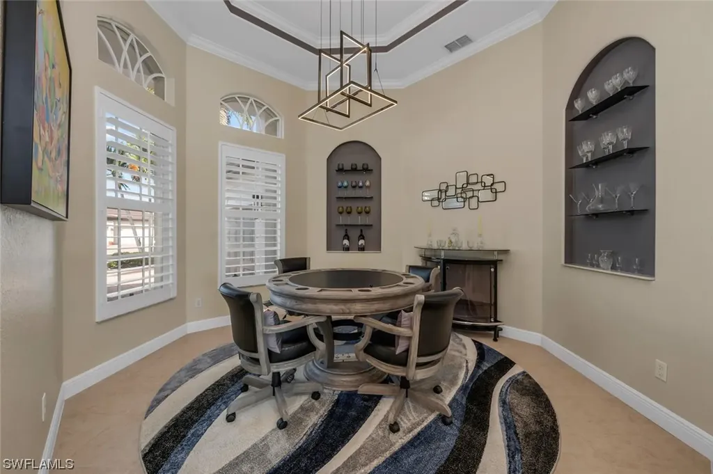 5059 Cerromar Drive Naples FL 34112