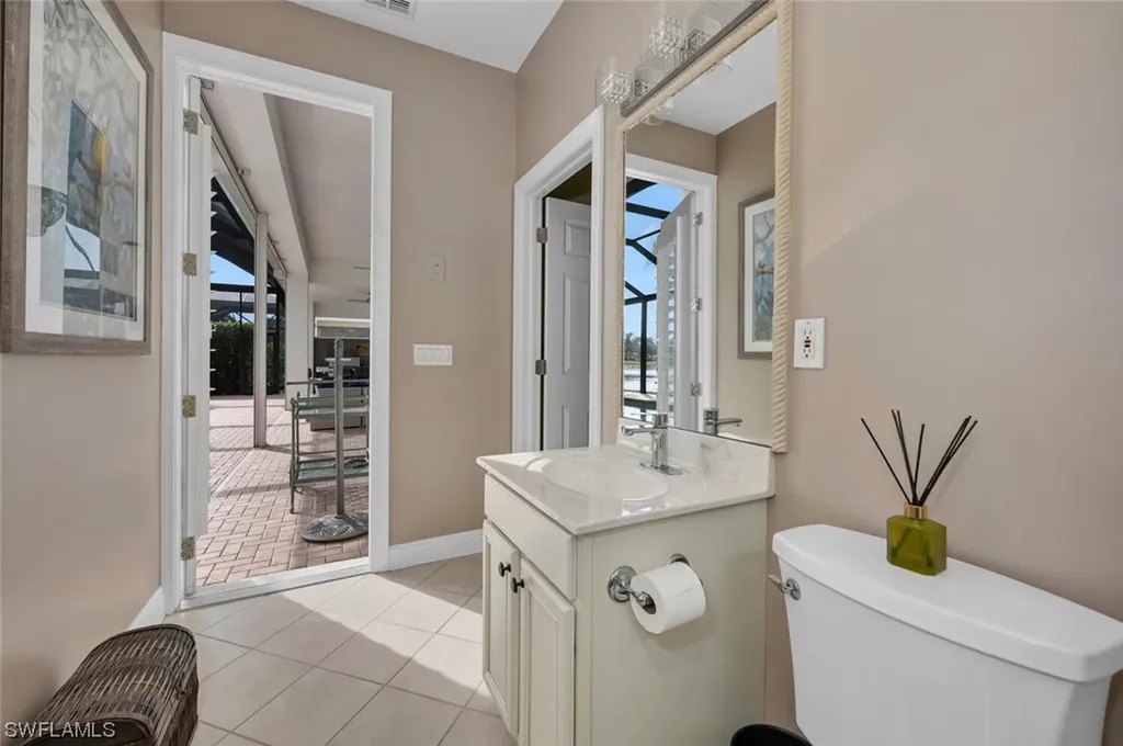 5059 Cerromar Drive Naples FL 34112