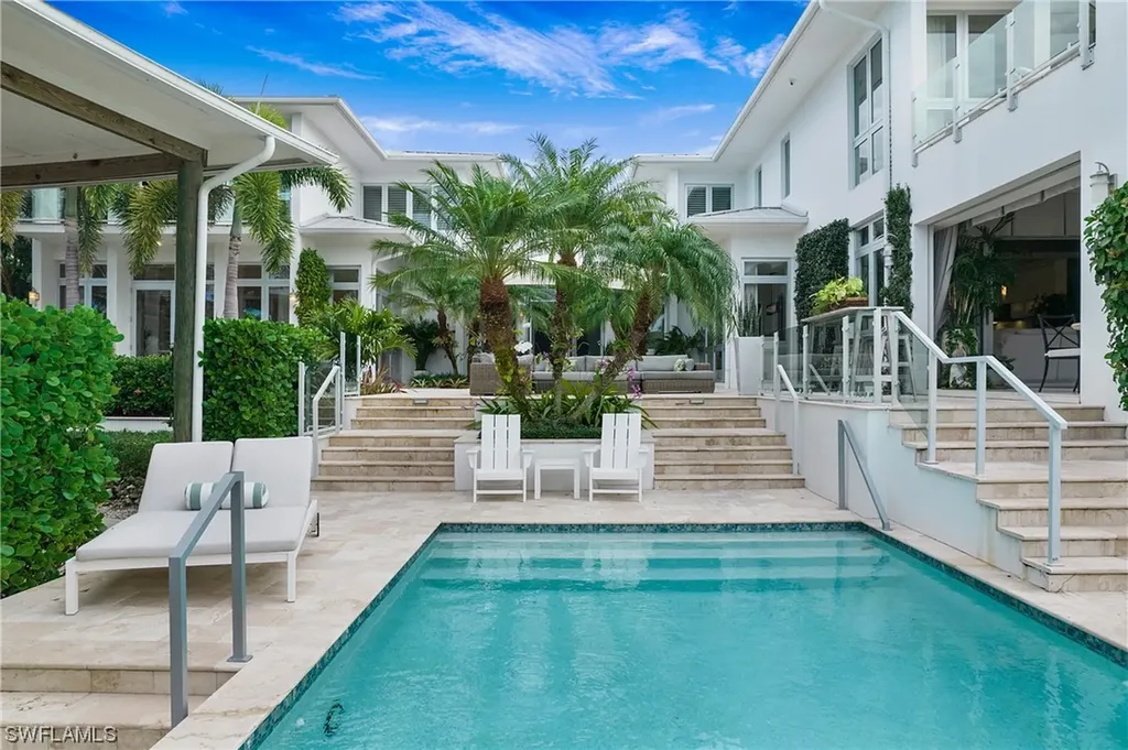 2290 Tarpon Road Naples FL 34102