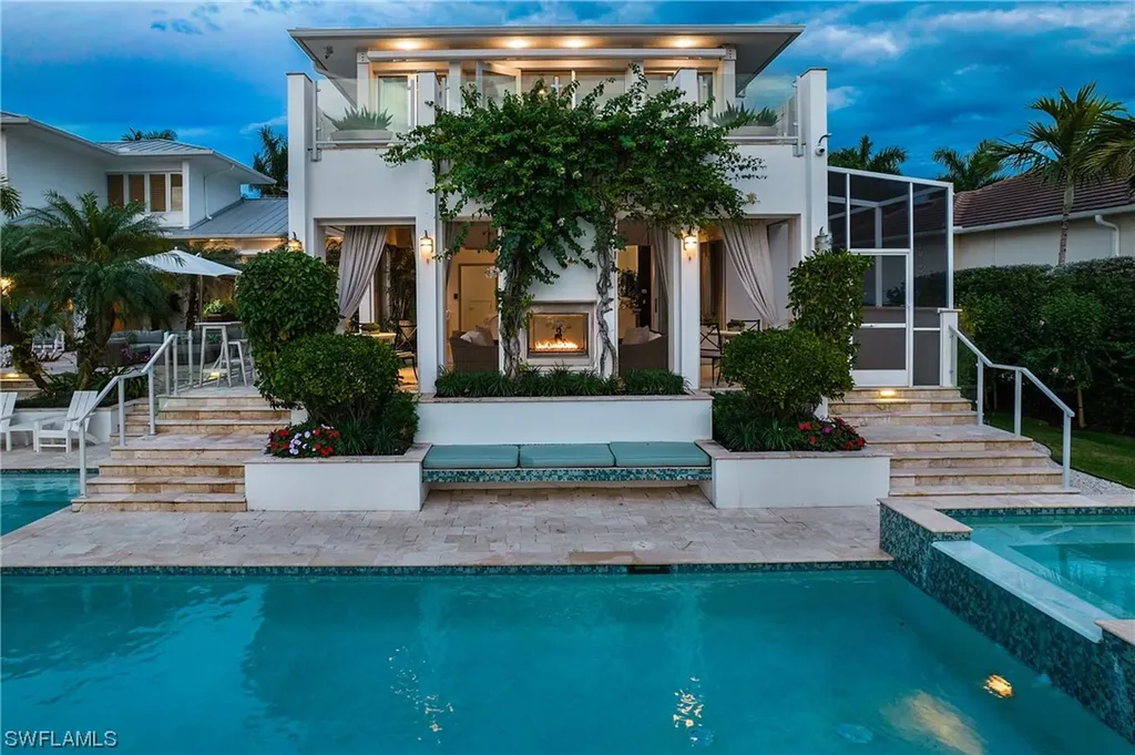 2290 Tarpon Road Naples FL 34102