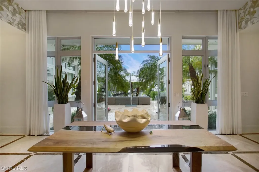 2290 Tarpon Road Naples FL 34102
