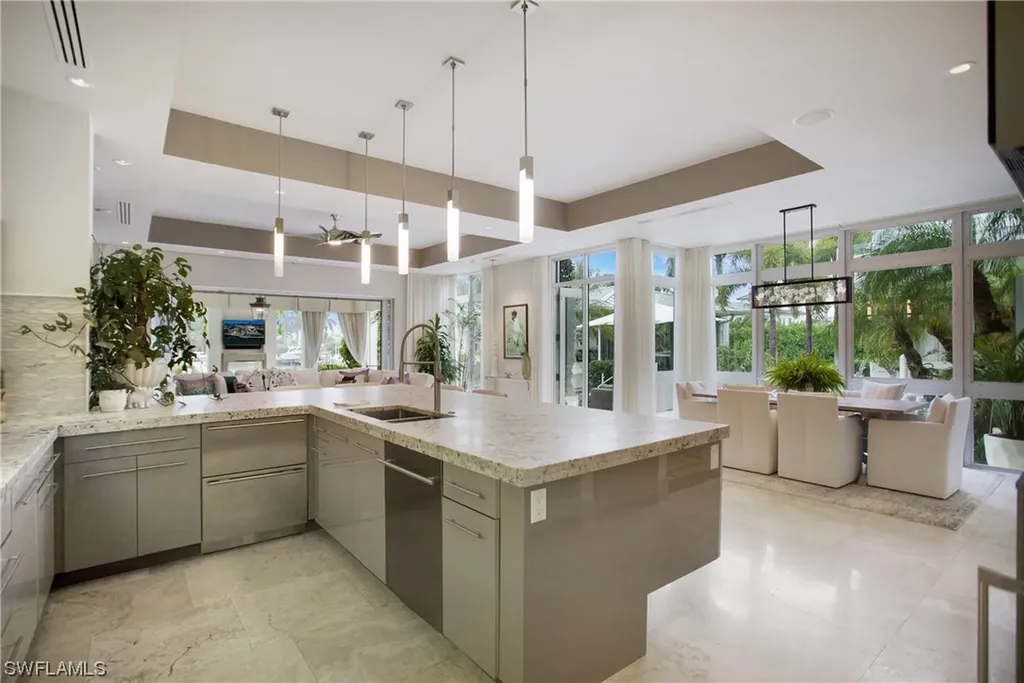 2290 Tarpon Road Naples FL 34102