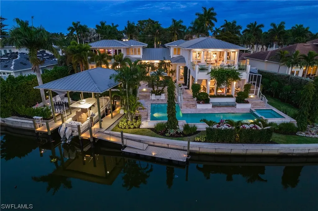 2290 Tarpon Road Naples FL 34102