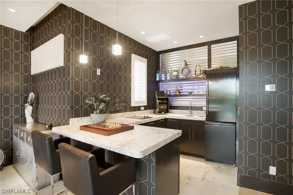 2290 Tarpon Road Naples FL 34102