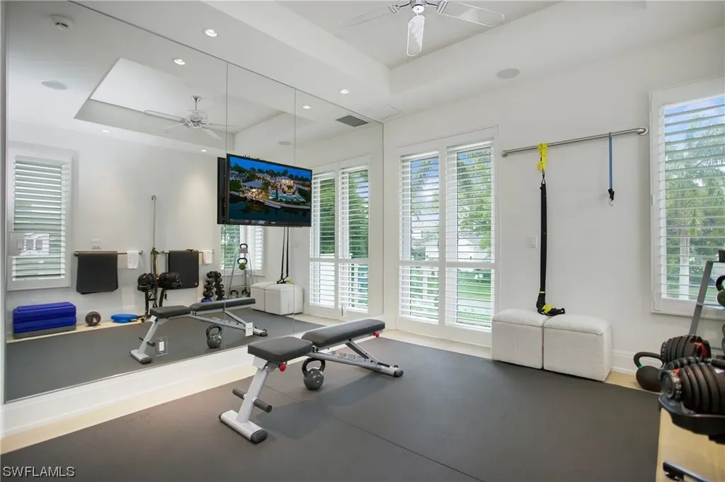 2290 Tarpon Road Naples FL 34102