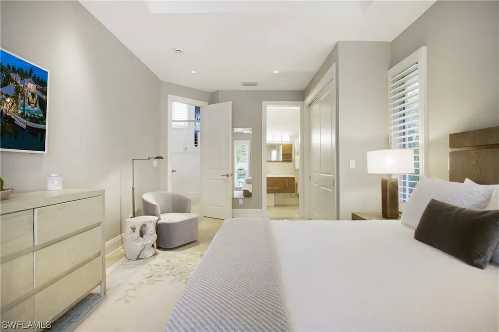 2290 Tarpon Road Naples FL 34102