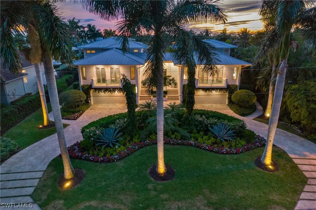 2290 Tarpon Road Naples FL 34102