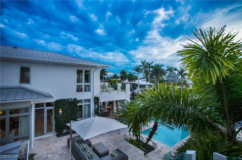 2290 Tarpon Road Naples FL 34102