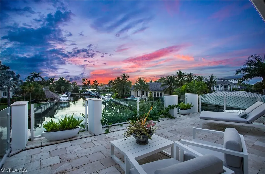 2290 Tarpon Road Naples FL 34102