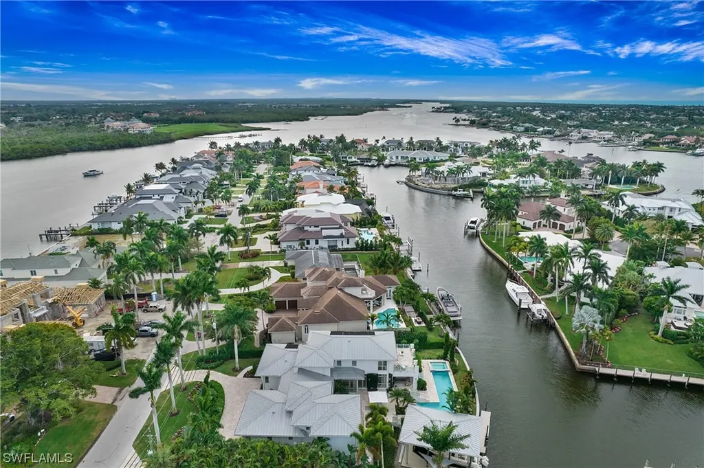 2290 Tarpon Road Naples FL 34102