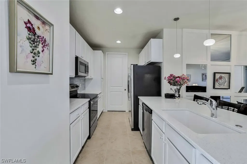 7762 Bristol Circle Naples FL 34120