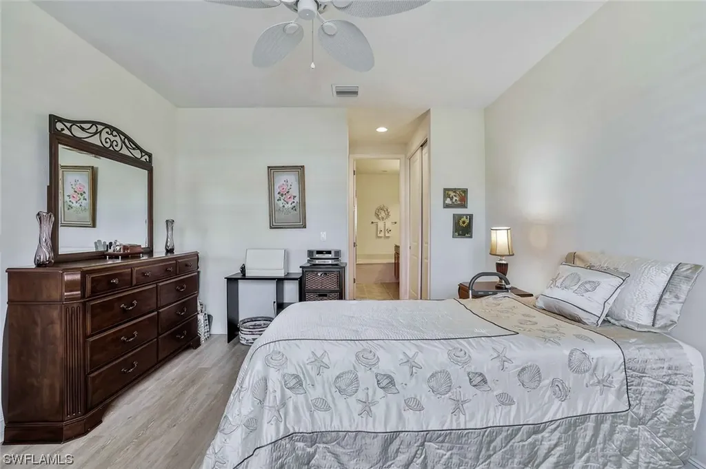 7762 Bristol Circle Naples FL 34120