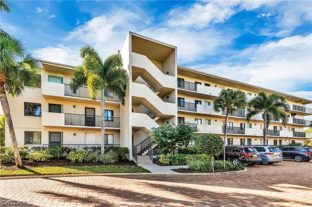 979 E Gulf Drive Sanibel FL 33957