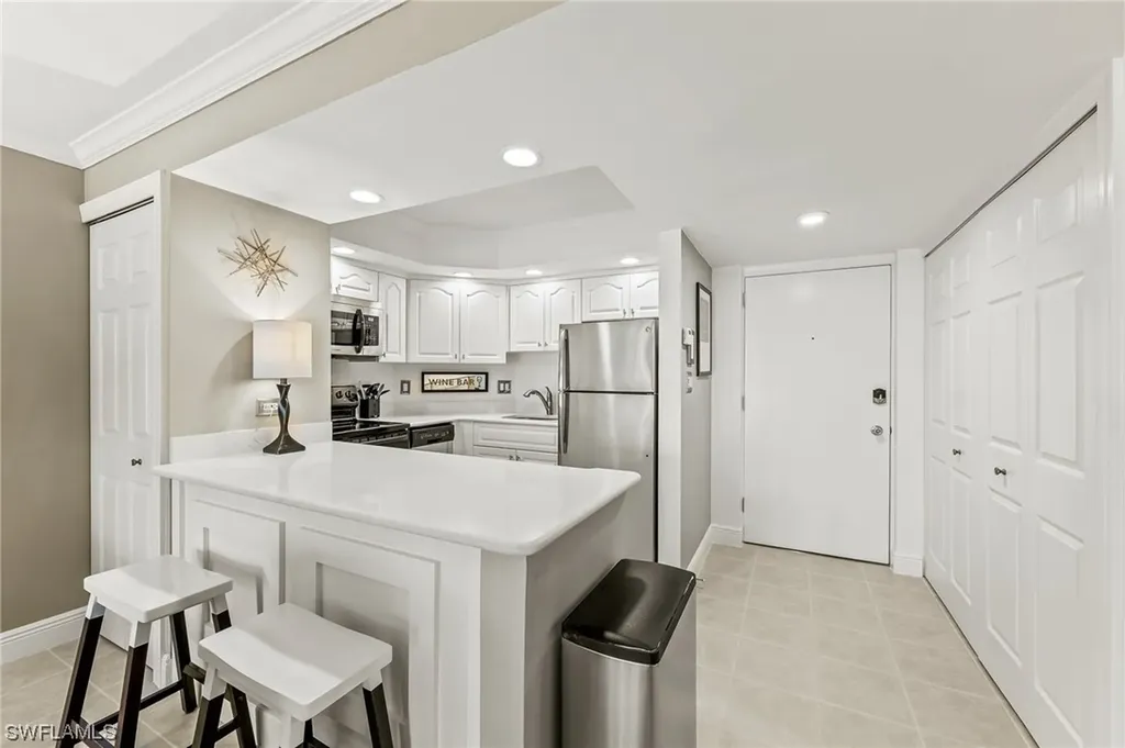 1 Bluebill Avenue Naples FL 34108