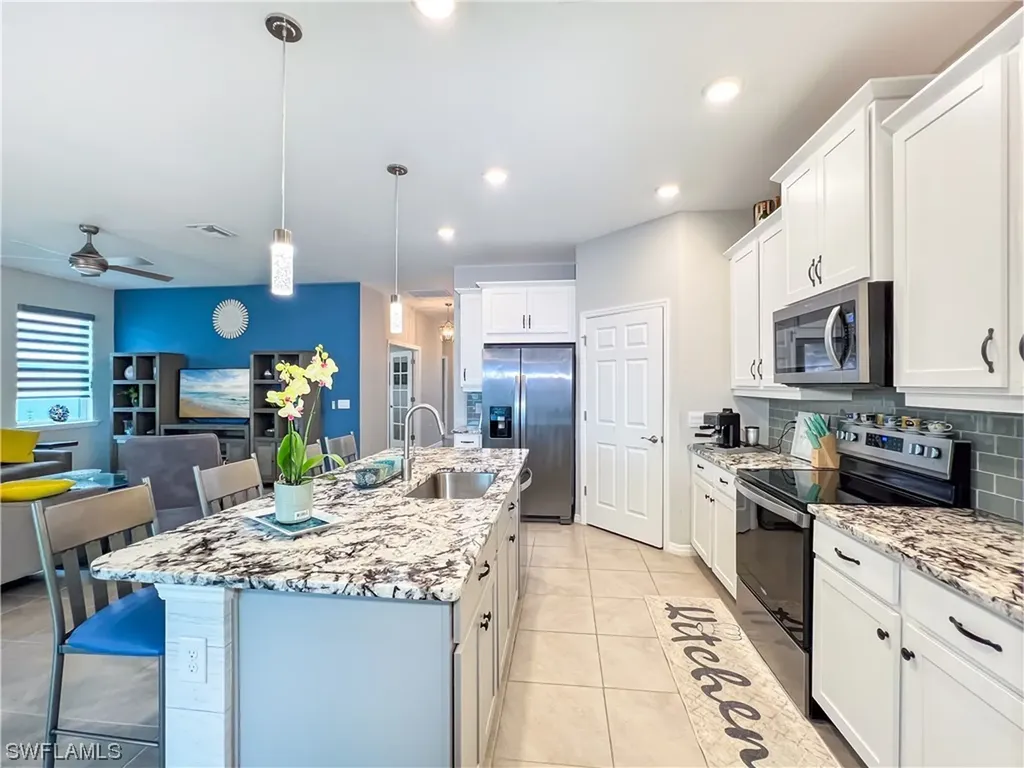 3253 Apple Blossom Drive Alva FL 33920