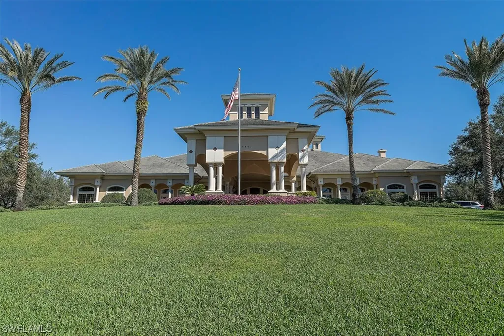 5751 Persimmon Way Naples FL 34110