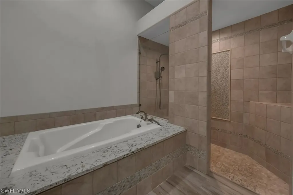 5751 Persimmon Way Naples FL 34110