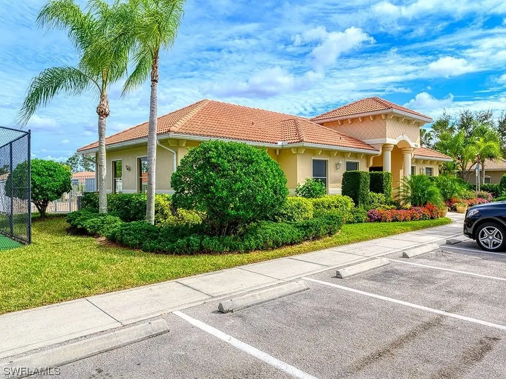 8200 Sanctuary Drive Naples FL 34104