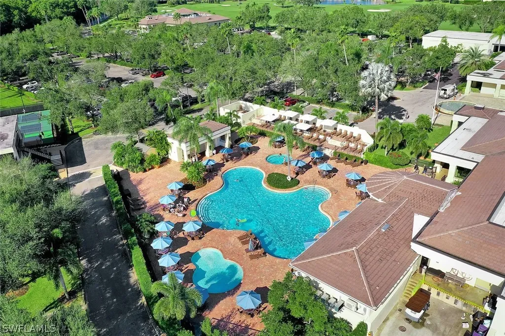 96 Silver Oaks Circle Naples FL 34119