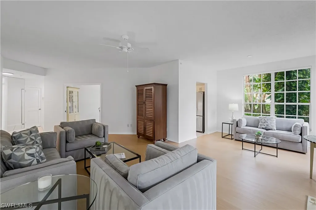 96 Silver Oaks Circle Naples FL 34119