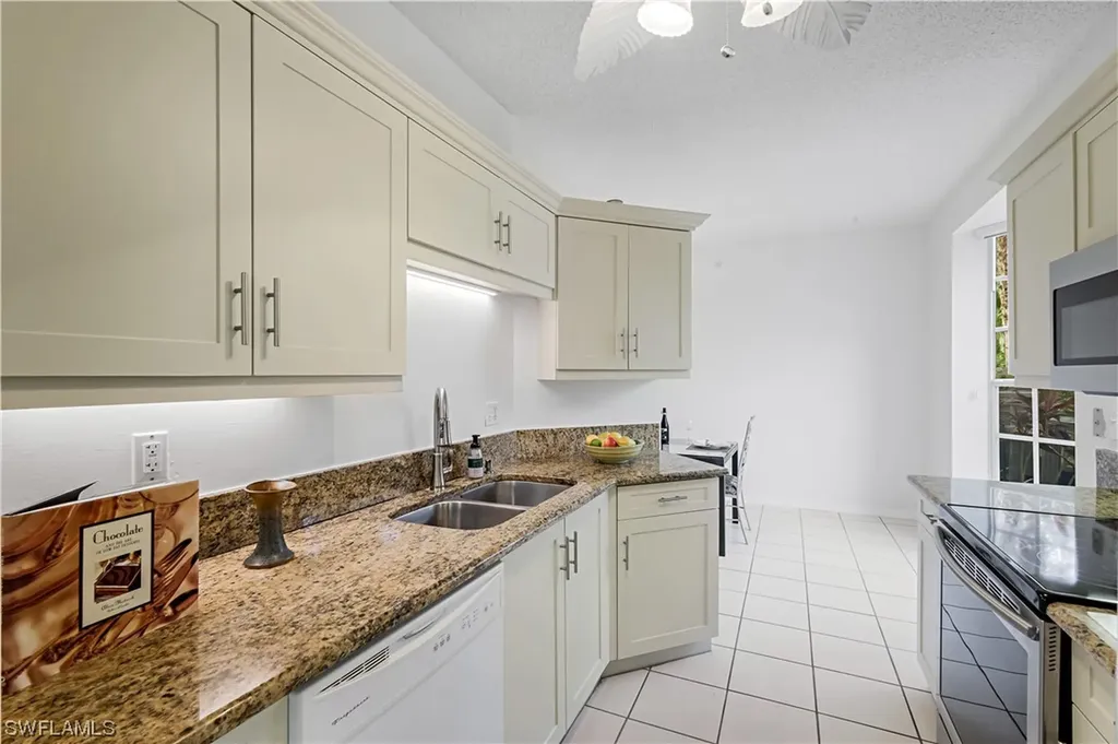 96 Silver Oaks Circle Naples FL 34119