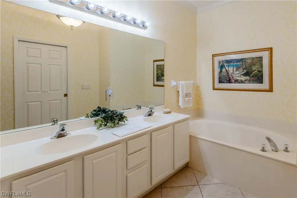 1208 Chelmsford Court Naples FL 34104