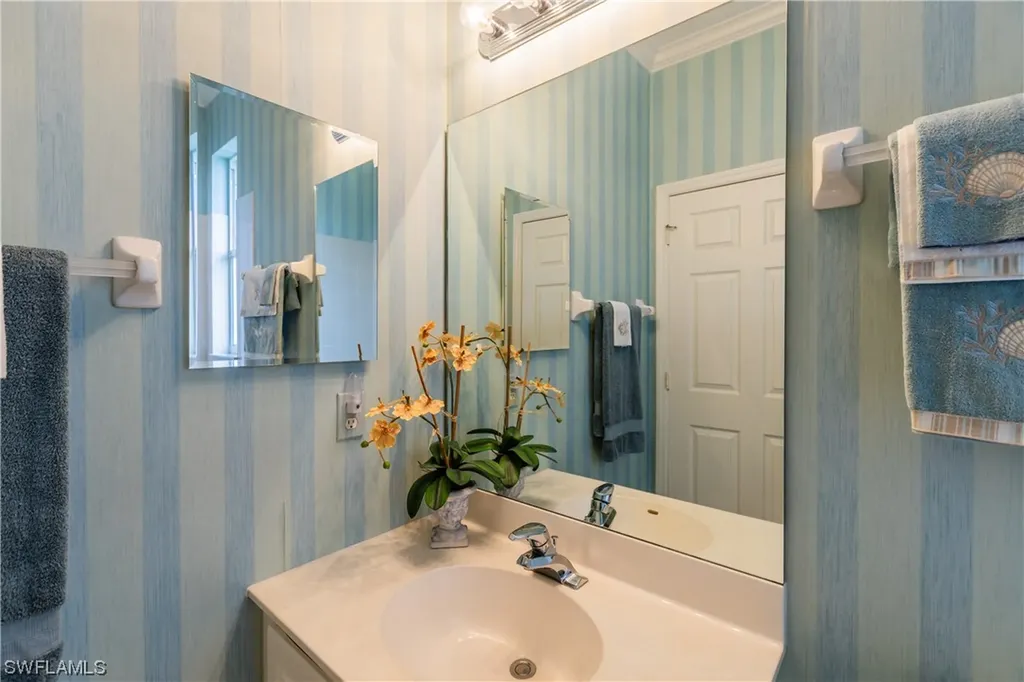 1208 Chelmsford Court Naples FL 34104