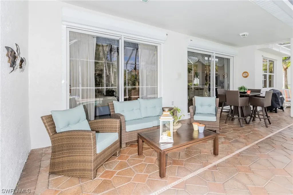 1208 Chelmsford Court Naples FL 34104