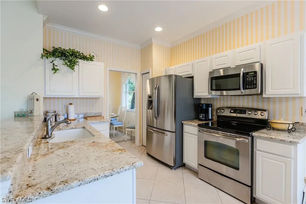 1208 Chelmsford Court Naples FL 34104
