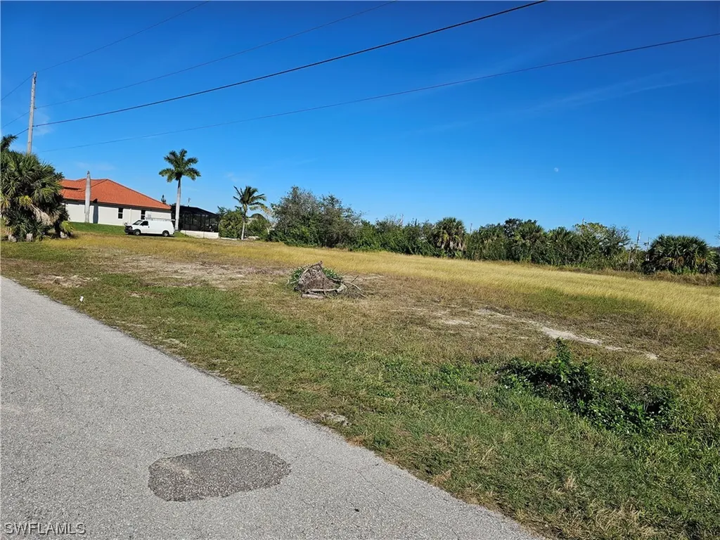 1927 NE 18th Place Cape Coral FL 33909