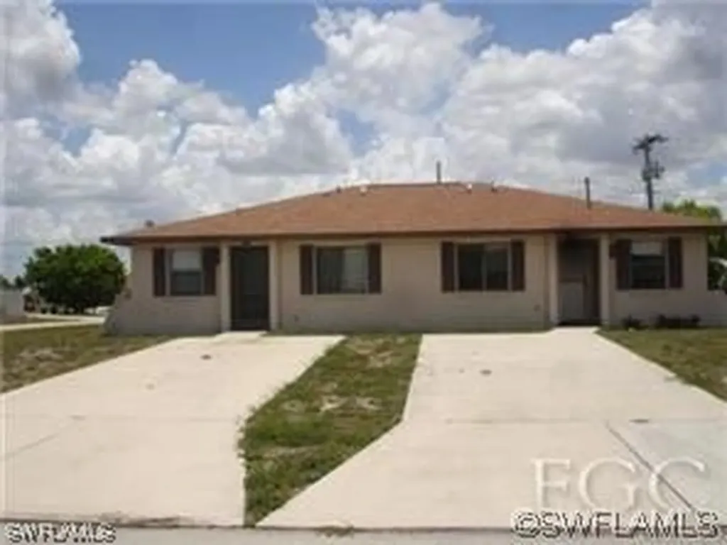 3707 SW Santa Barbara Place Cape Coral FL 33914