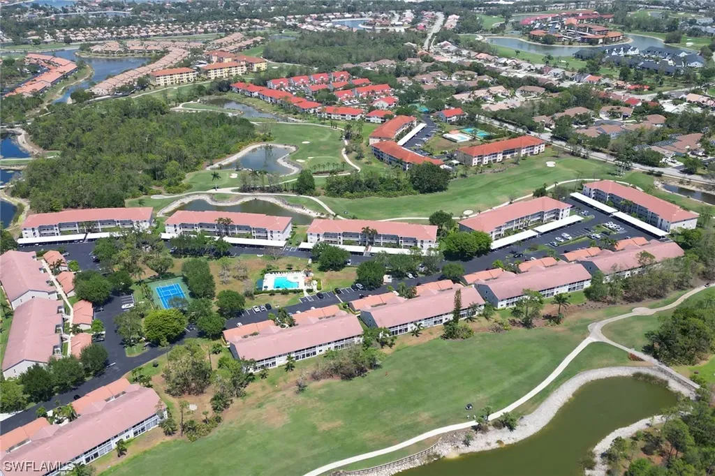 6860 Dennis Circle Naples FL 34104