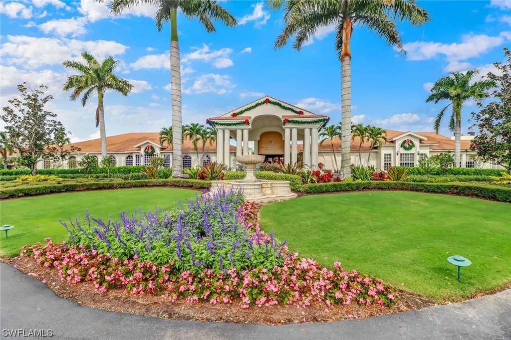 6860 Dennis Circle Naples FL 34104