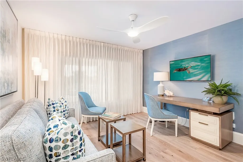 205 Park Shore Drive Naples FL 34103