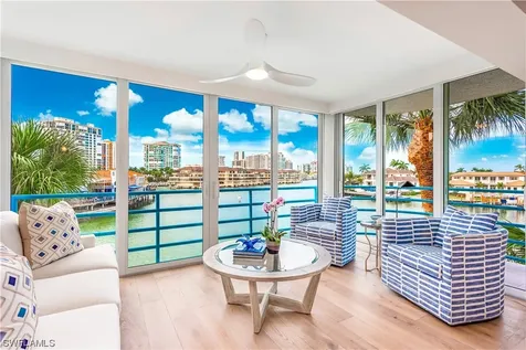 205 Park Shore Drive Naples FL 34103