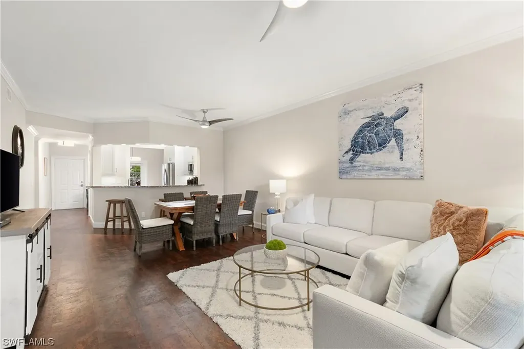 829 Tanbark Drive Naples FL 34108
