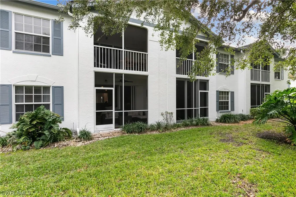 829 Tanbark Drive Naples FL 34108