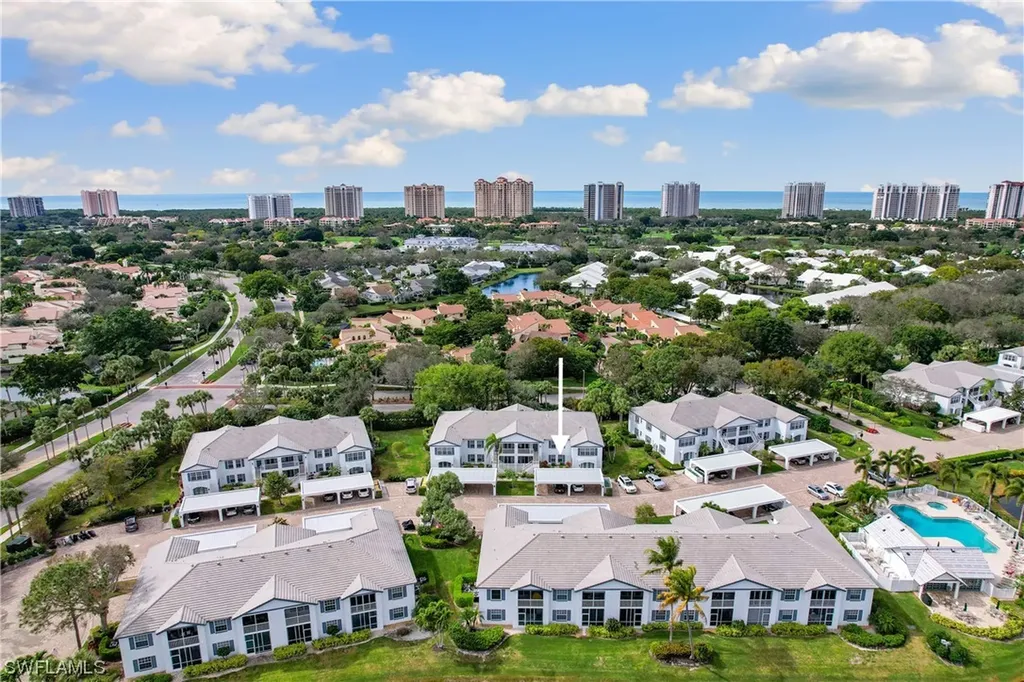 829 Tanbark Drive Naples FL 34108