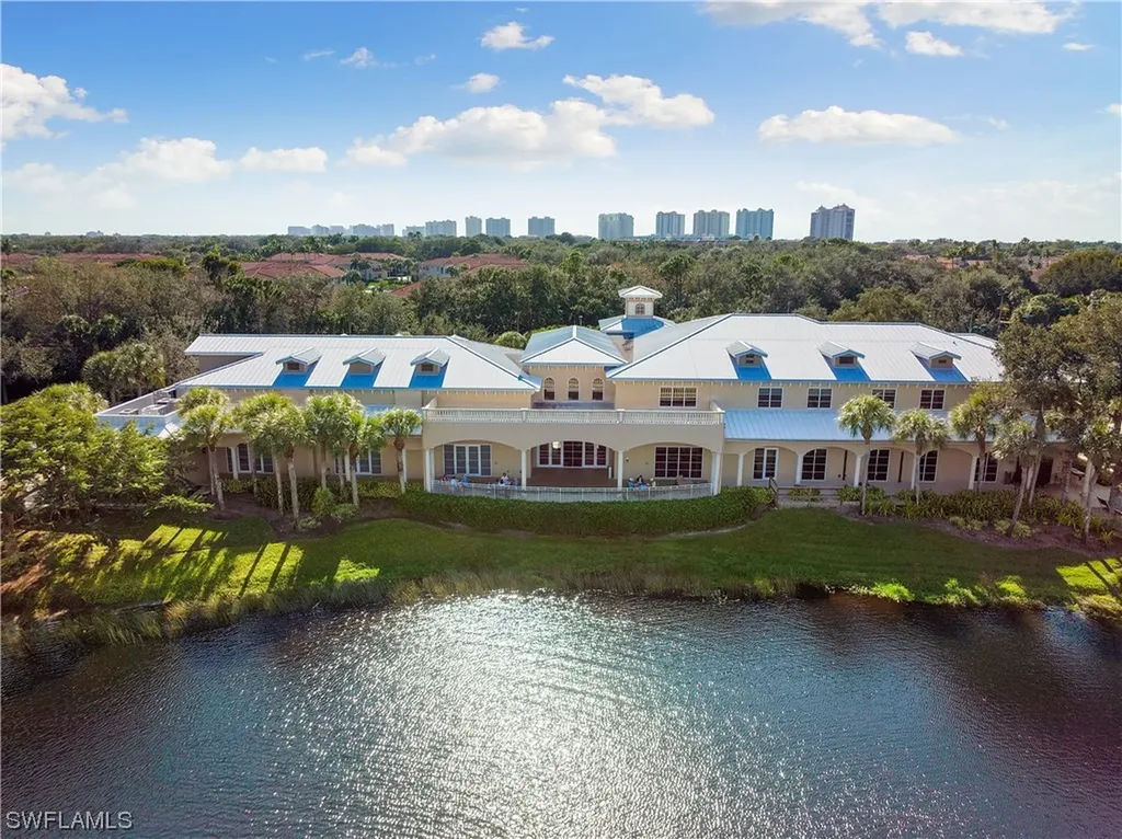829 Tanbark Drive Naples FL 34108