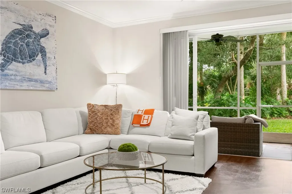 829 Tanbark Drive Naples FL 34108