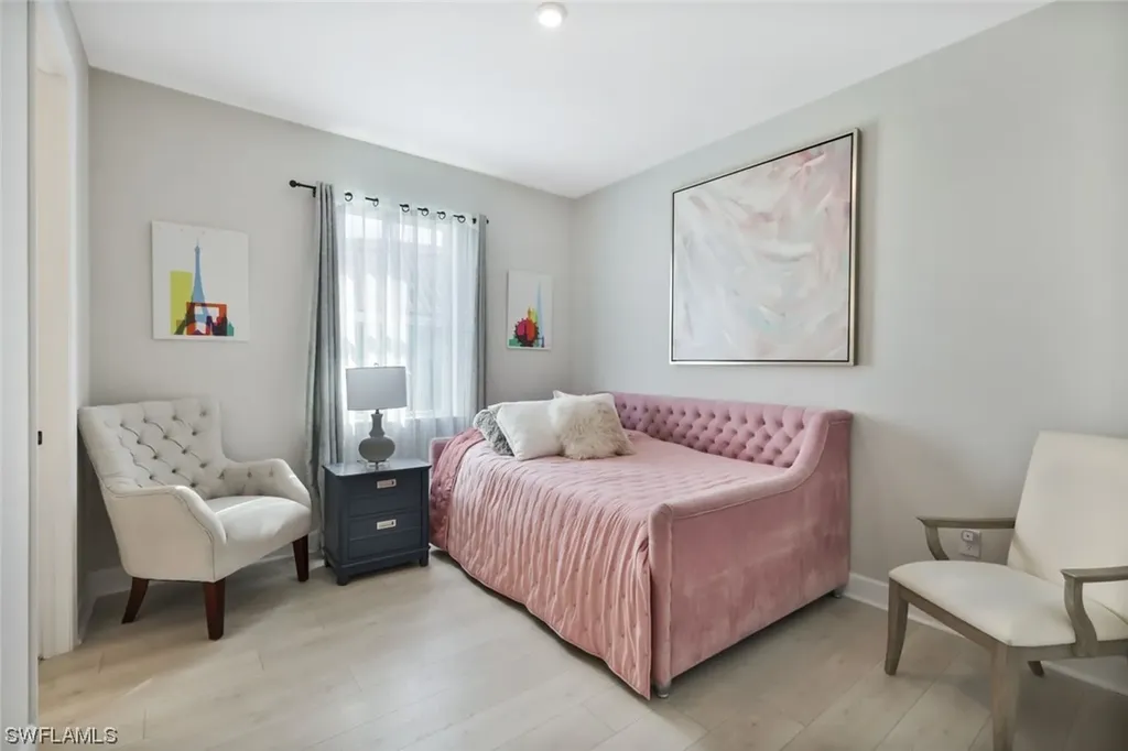 2128 Grove Drive Naples FL 34120