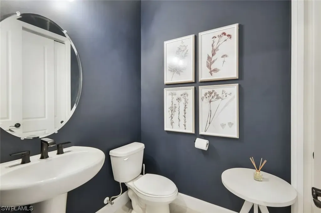 2128 Grove Drive Naples FL 34120