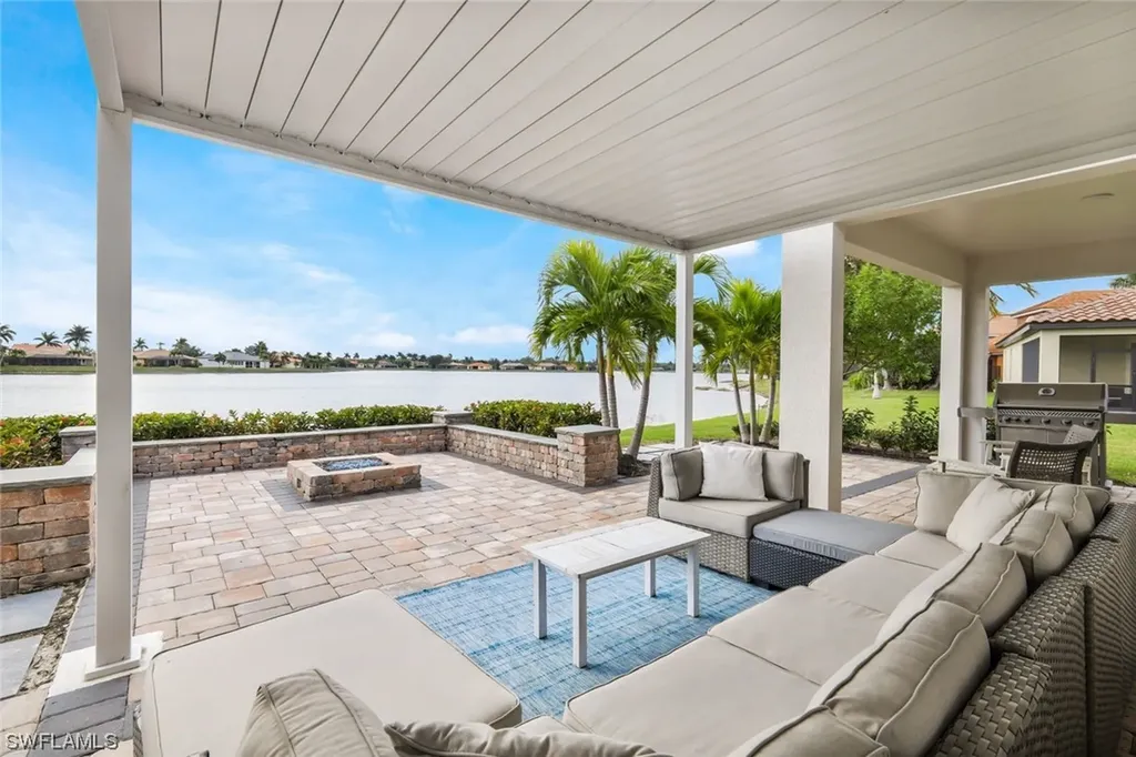 2128 Grove Drive Naples FL 34120