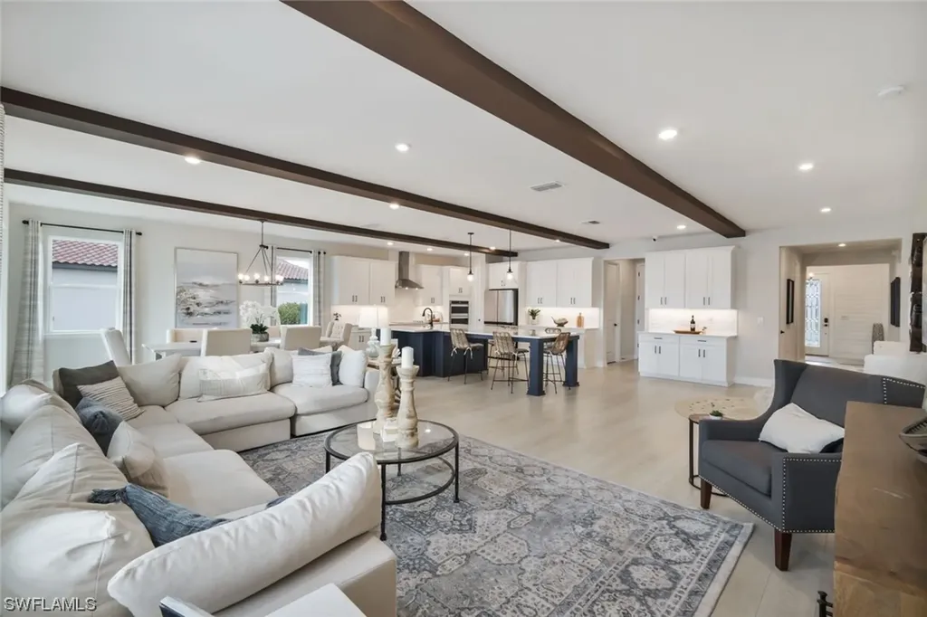 2128 Grove Drive Naples FL 34120