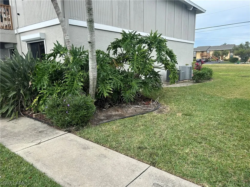 503 Cape Coral Parkway W Cape Coral FL 33914